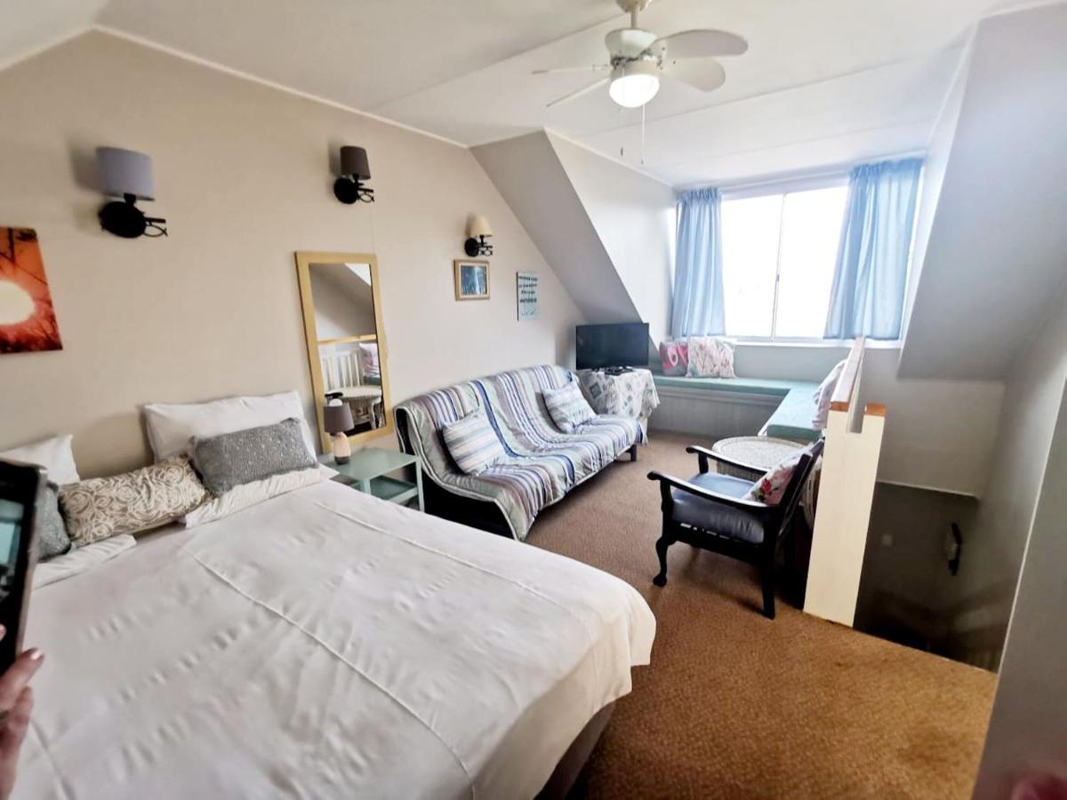 The Coelacanth Guest House And Beach Thyme Self Catering Kidd's Beach Bagian luar foto