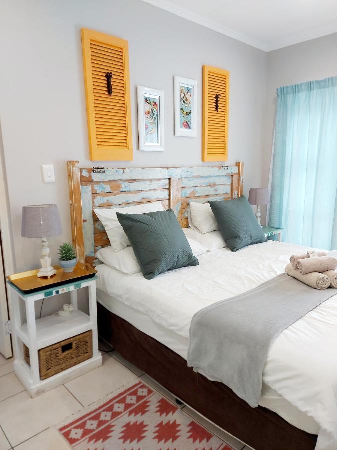The Coelacanth Guest House And Beach Thyme Self Catering Kidd's Beach Bagian luar foto
