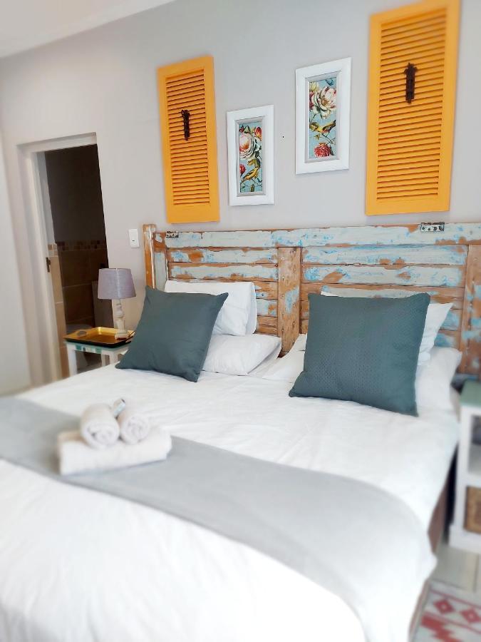 The Coelacanth Guest House And Beach Thyme Self Catering Kidd's Beach Bagian luar foto