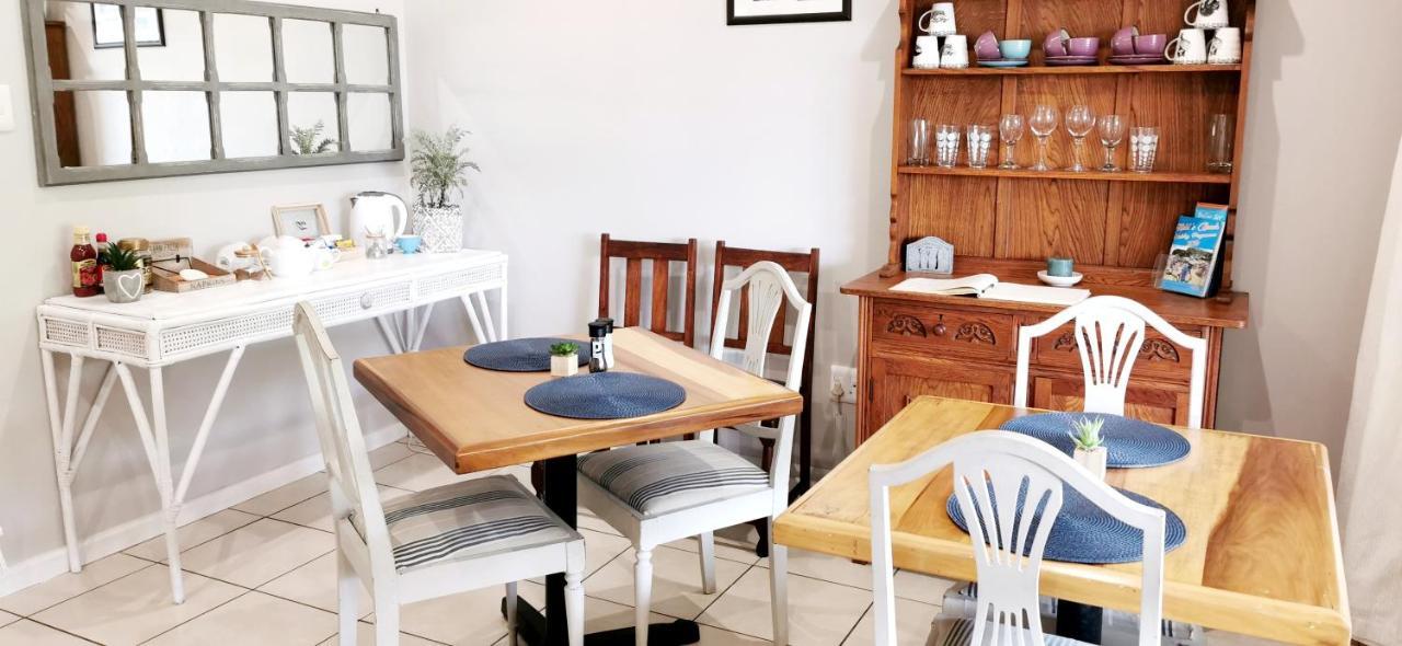 The Coelacanth Guest House And Beach Thyme Self Catering Kidd's Beach Bagian luar foto