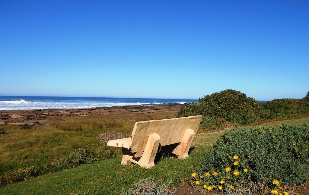 The Coelacanth Guest House And Beach Thyme Self Catering Kidd's Beach Bagian luar foto