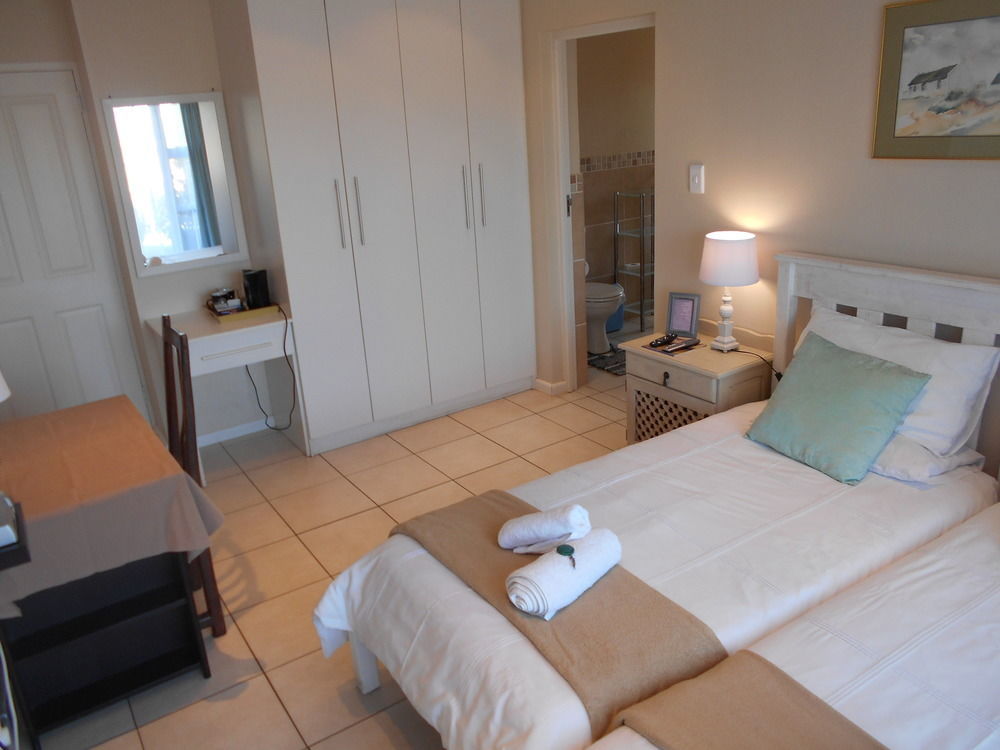 The Coelacanth Guest House And Beach Thyme Self Catering Kidd's Beach Bagian luar foto